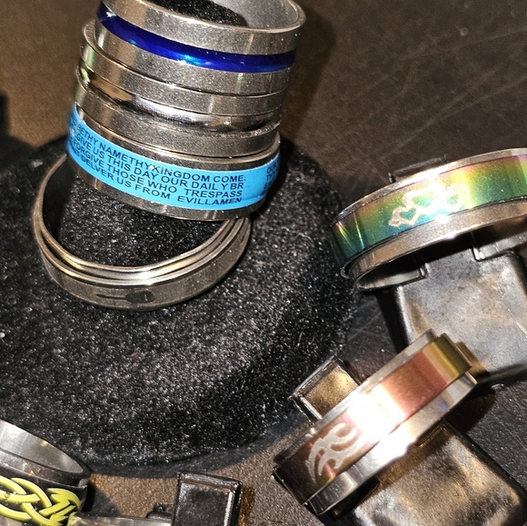 Rings R - Picture 5 of 9